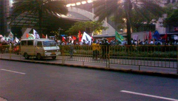 �A�����ʂ�̃f����