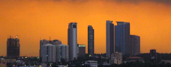 夕焼けのフォート・ボニファシオ