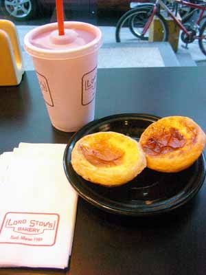 エッグタルトとアイスティー