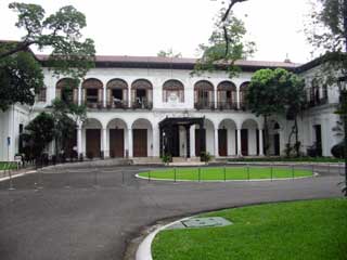 マラカニアン宮殿のカラヤンホール