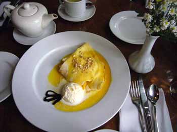 �J�t�F�E�C�U�x���̃}���S�[�N���[�v