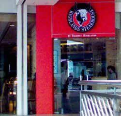 Highlands Steakhouse�̓����